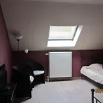 Hotel De La Lesse 3*
