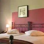 De La Lesse Hotel Celles (Namur)