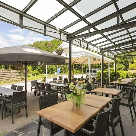 De La Lesse 3* Celles (Namur)