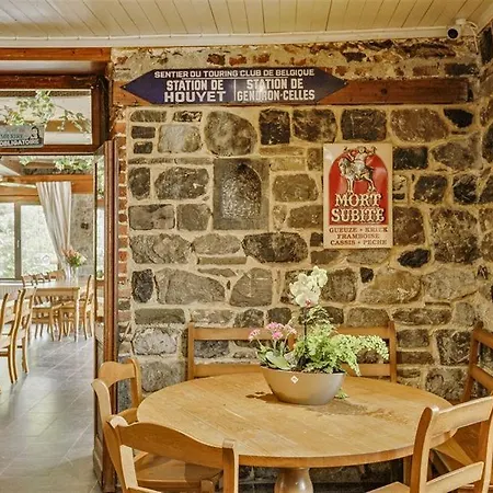 Hotel De La Lesse Celles (Namur)