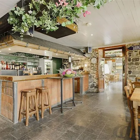 De La Lesse Otel Celles (Namur)