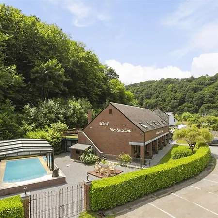 De La Lesse 3* Celles (Namur)