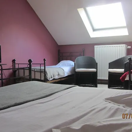 Hotel De La Lesse 3*