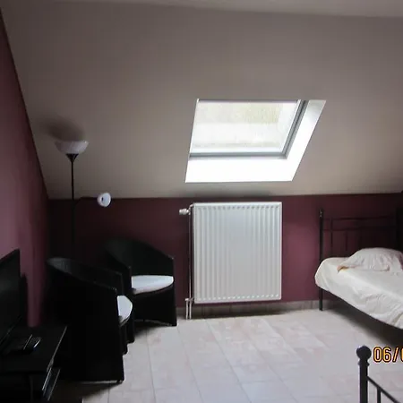 Hotel De La Lesse 3*