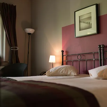 奥博格莱斯酒店 3*