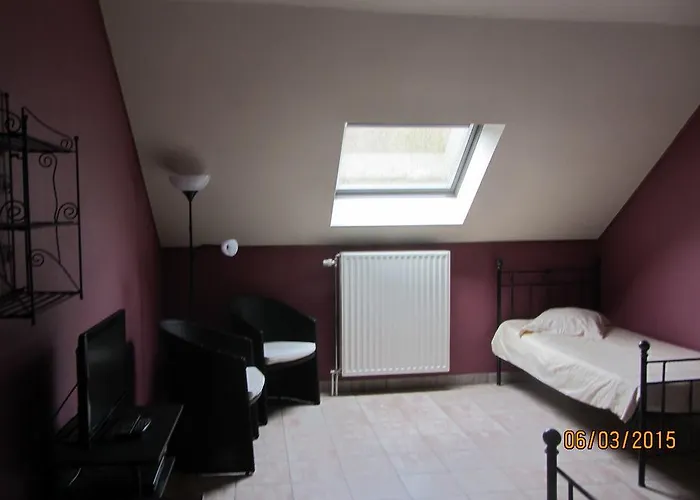 Ξενοδοχείο De La Lesse 3*